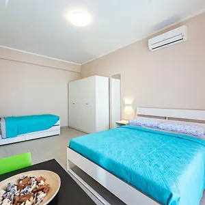 https://affittacamere-arcobaleno.hotelitalianriviera.com