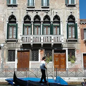 Palazzo Odoni Гостевой дом Венеция